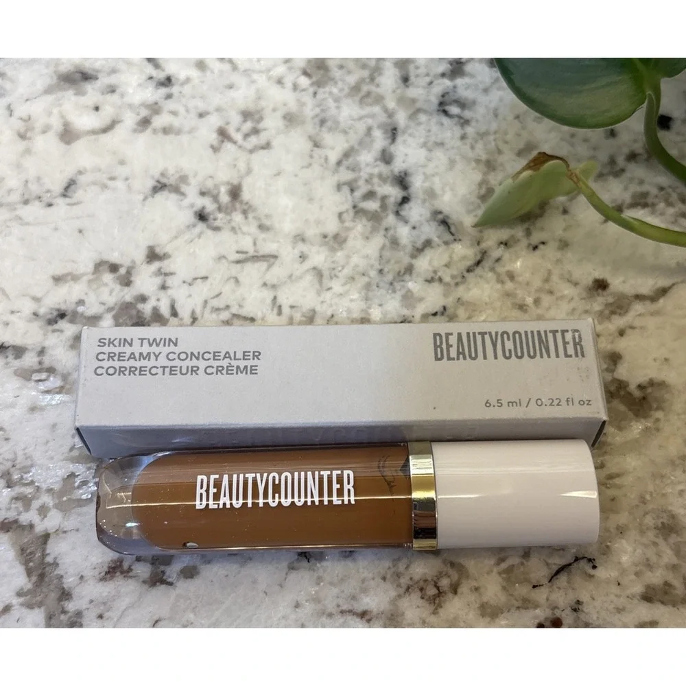 BEAUTYCOUNTER - SHADE:‎ DARK 1 - Skin Twin Creamy Concealer - NEW in box